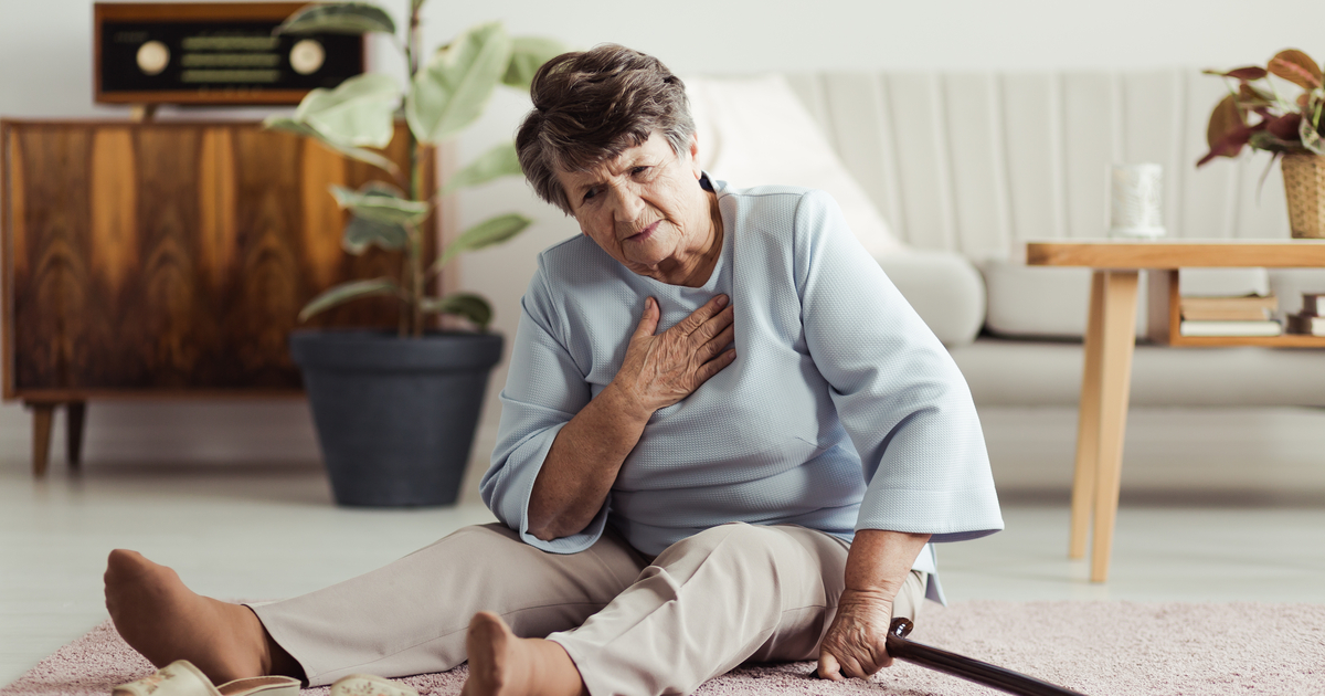 How to Help Seniors Avoid Potential Trip and Fall Hazards in the Home